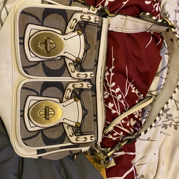 Coach purse - Picture 2 of 4